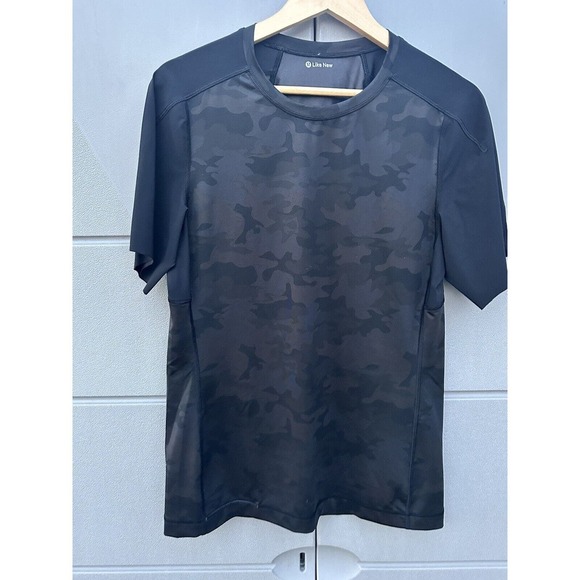 Lululemon Repetition Short Sleeve Shirt Sz Medium Savasana Camo Black READ - Picture 6 of 15